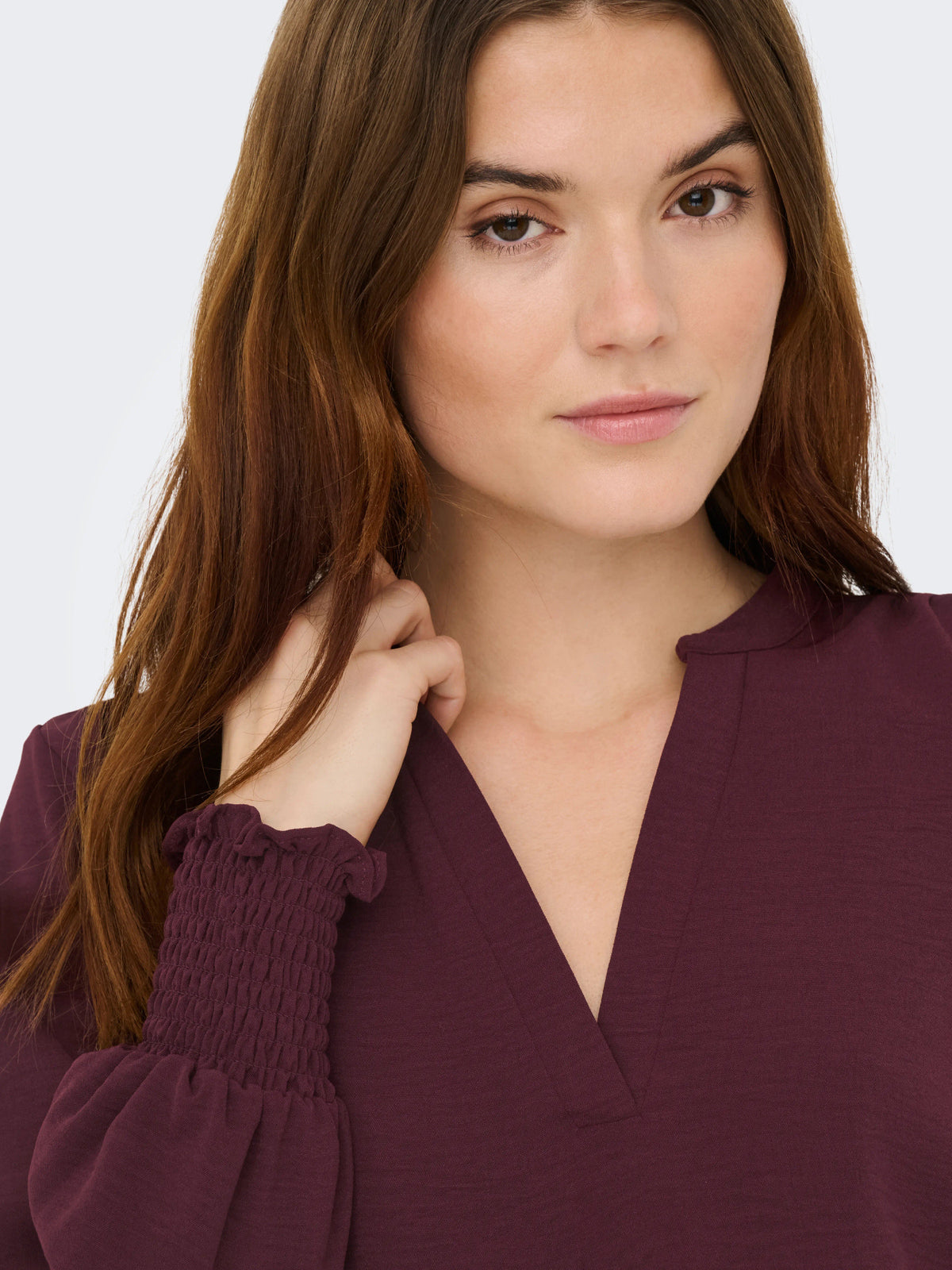 ONLMETTE V-NECK LS SMOCK TOP NOOS WVN