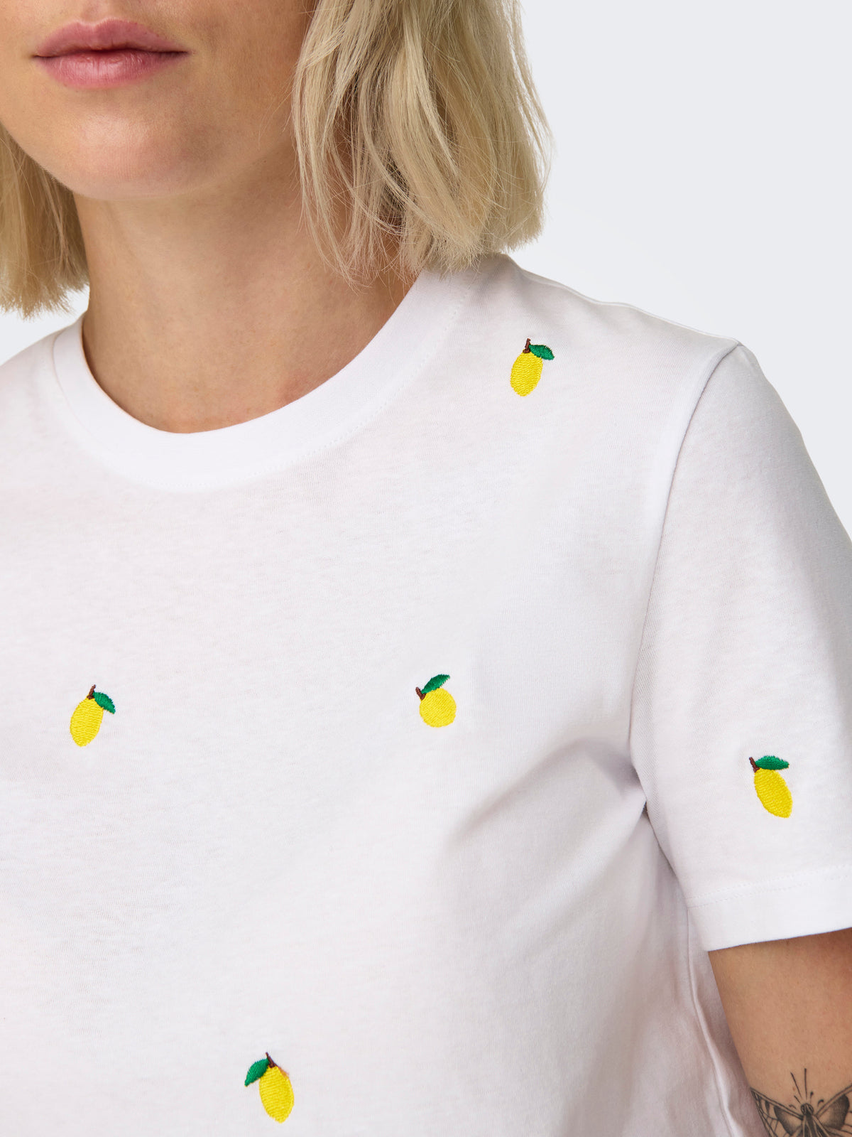 ONLKETTY S/S O-NECK TOP JRS NOOS