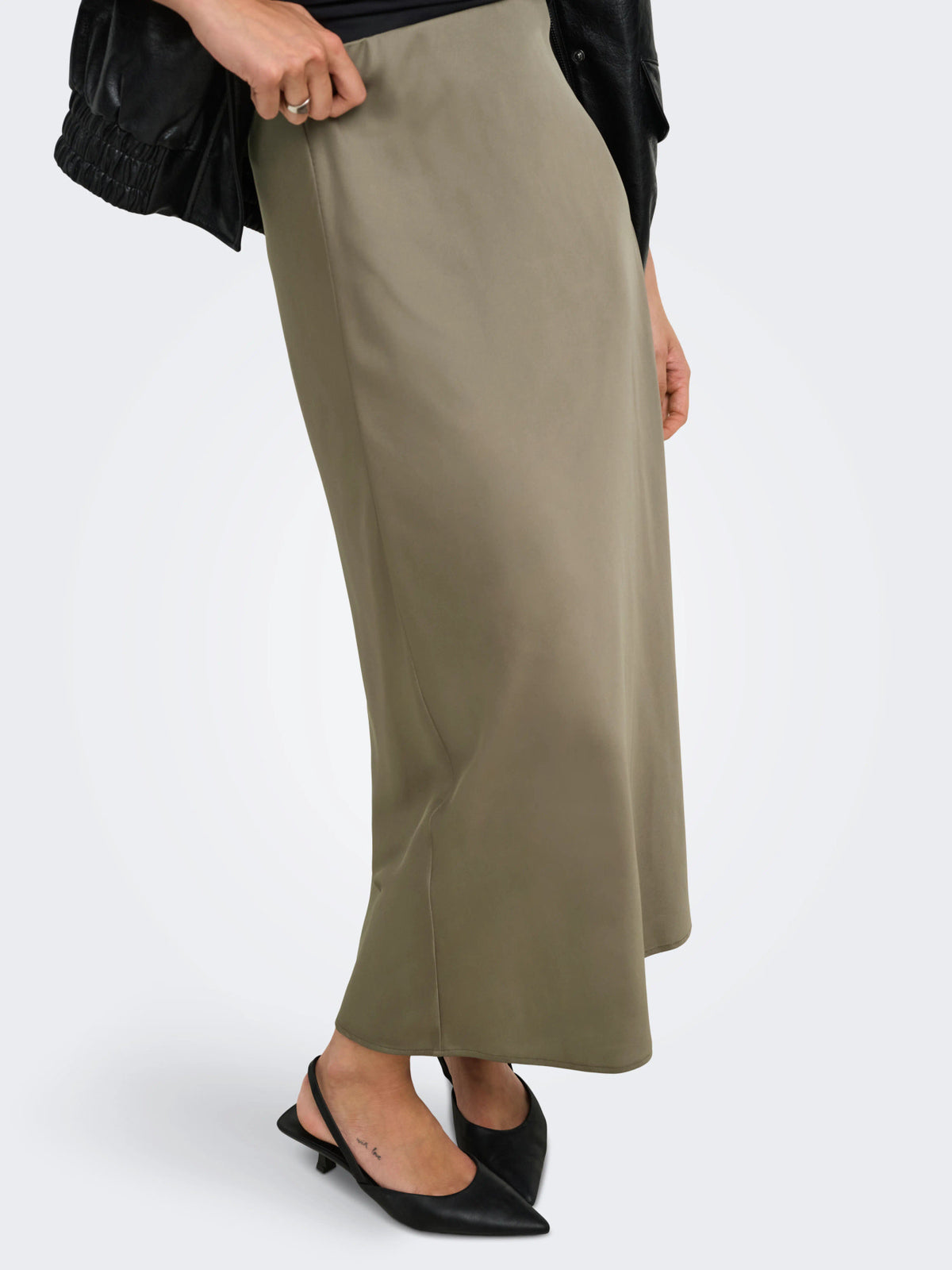 ONLCHIGO ANKEL SATIN SKIRT WVN