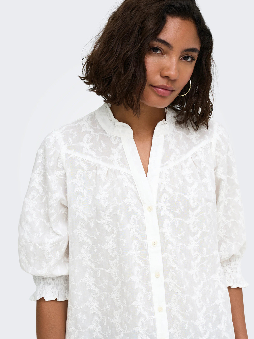 ONLRAYA 3/4 EMB SHIRT WVN NOOS