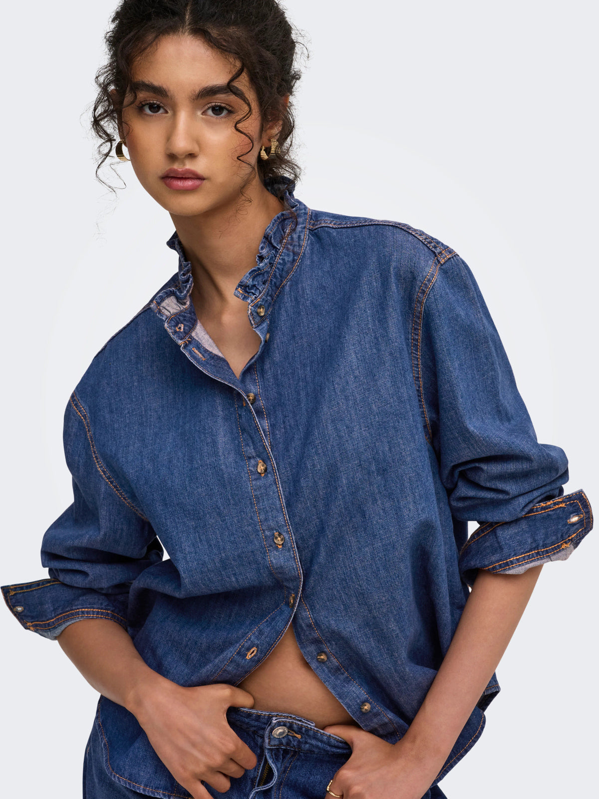 ONLALARA L/S FRILL DNM SHIRT AKM